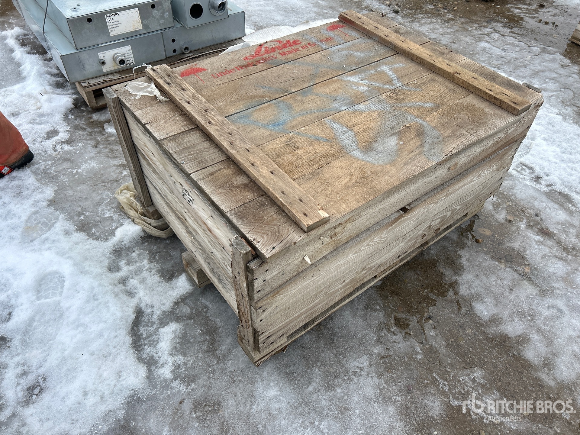 Aspect général with Image, coin arrière droit