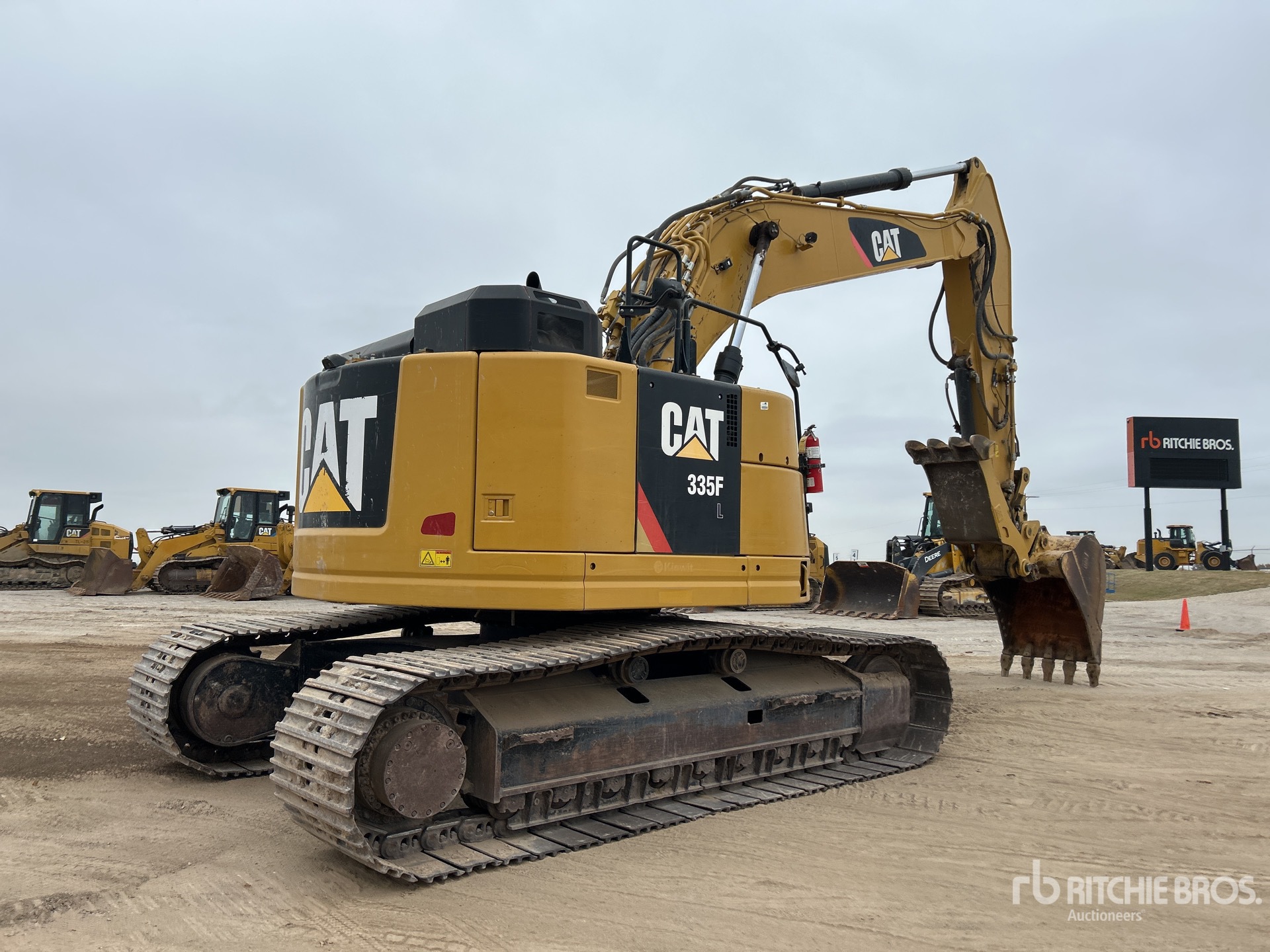 General Appearance with Foto, angolo anteriore sinistro