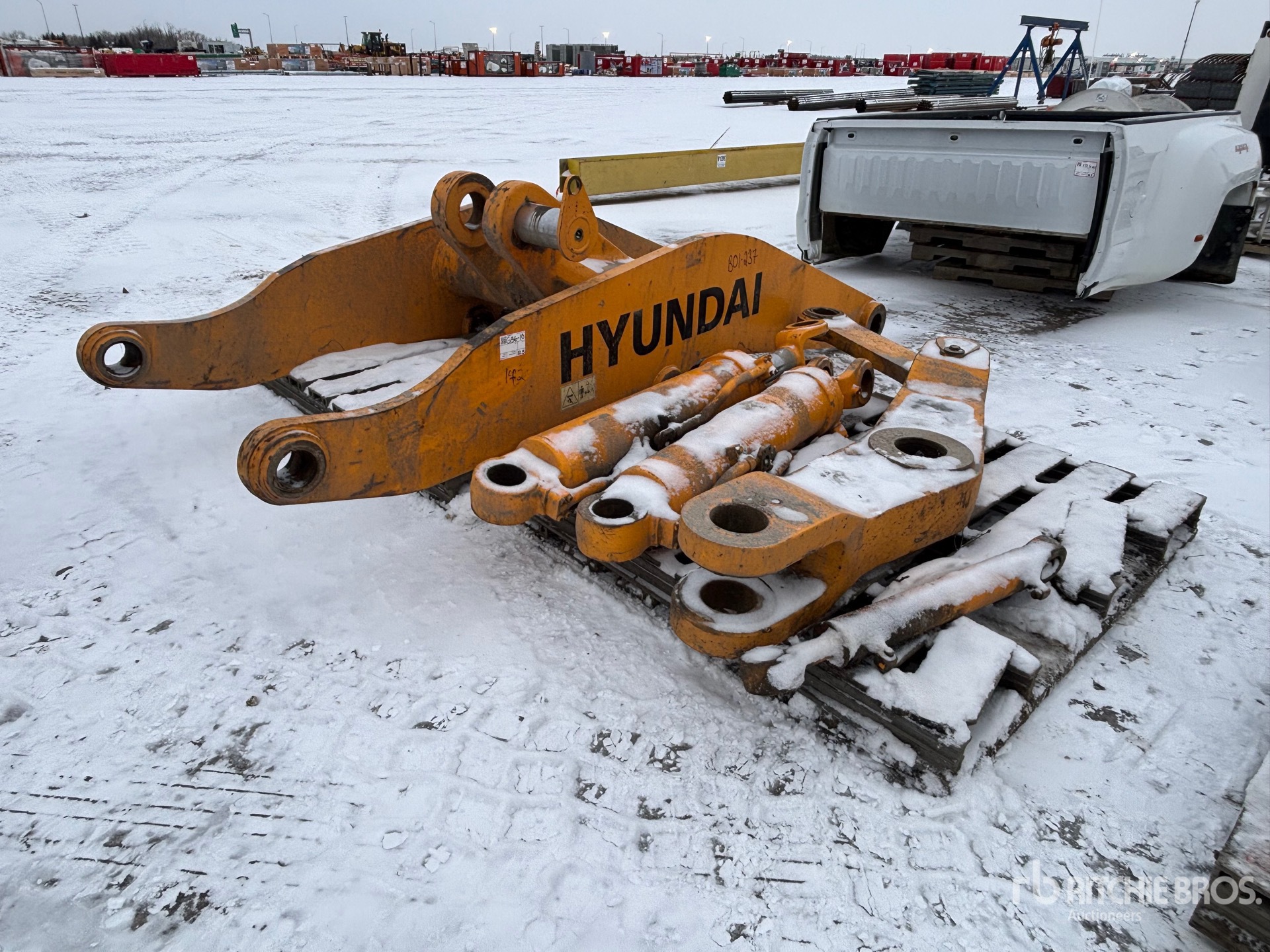 General Appearance with Bild, Ecke vorne rechts