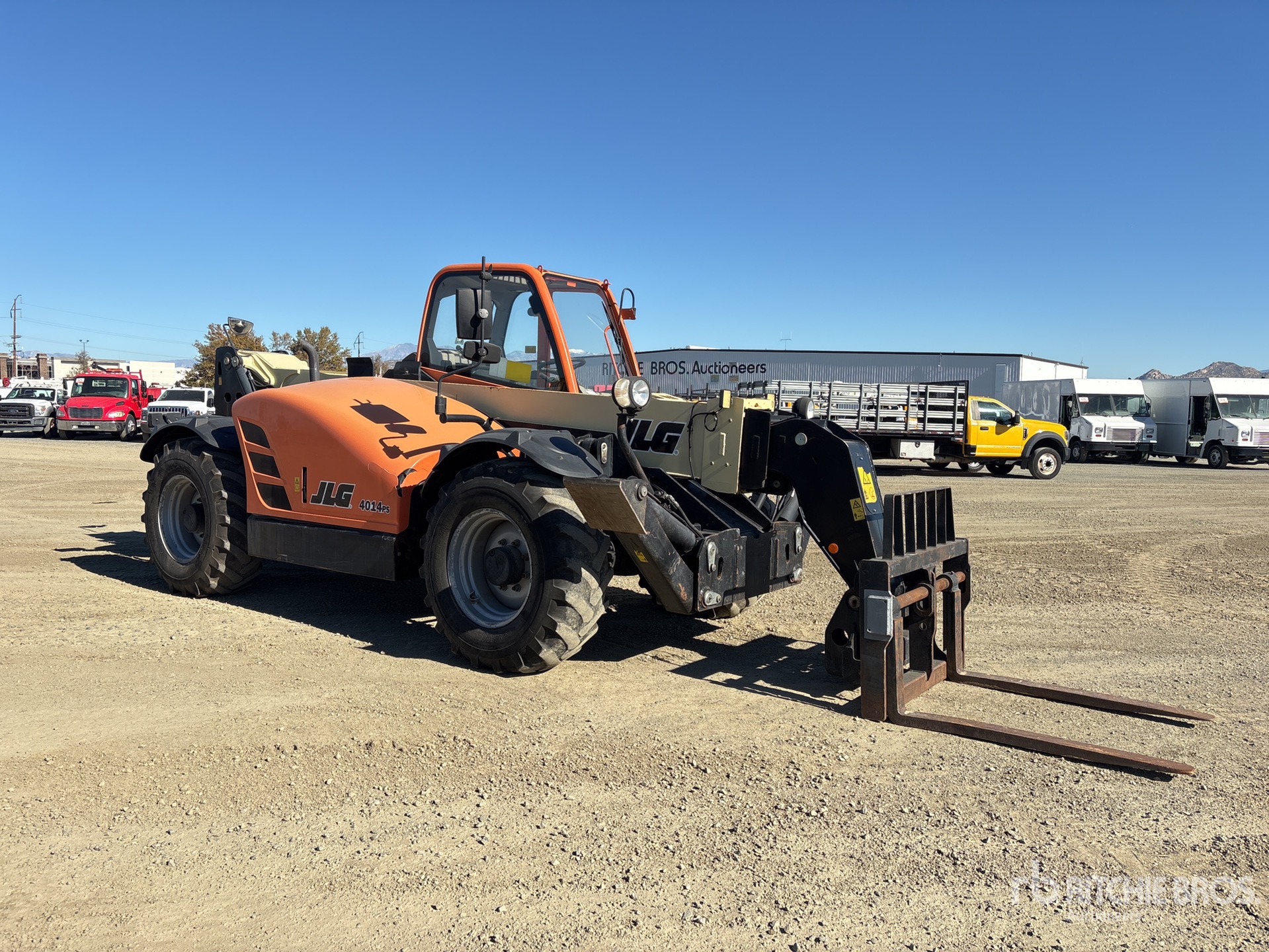 General Appearance with Bild, Ecke vorne rechts