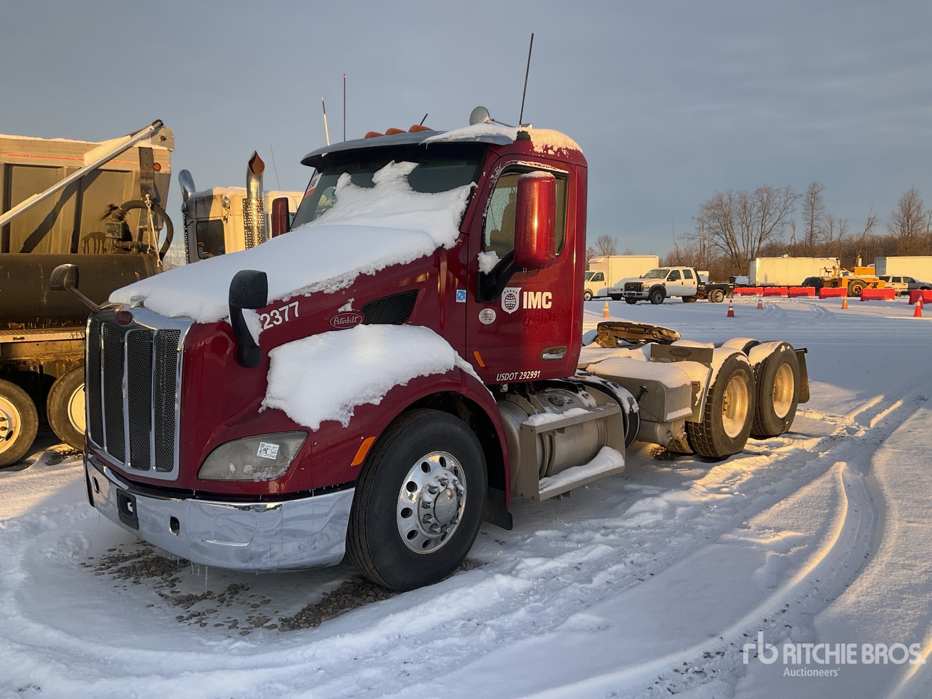 General Appearance with Picture, Left Front Corner