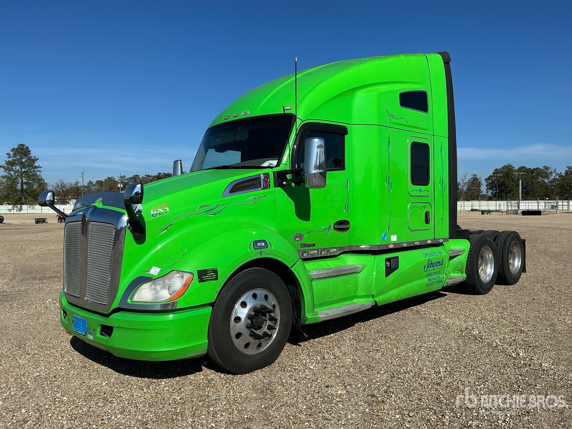 General Appearance with Picture, Left Front Corner