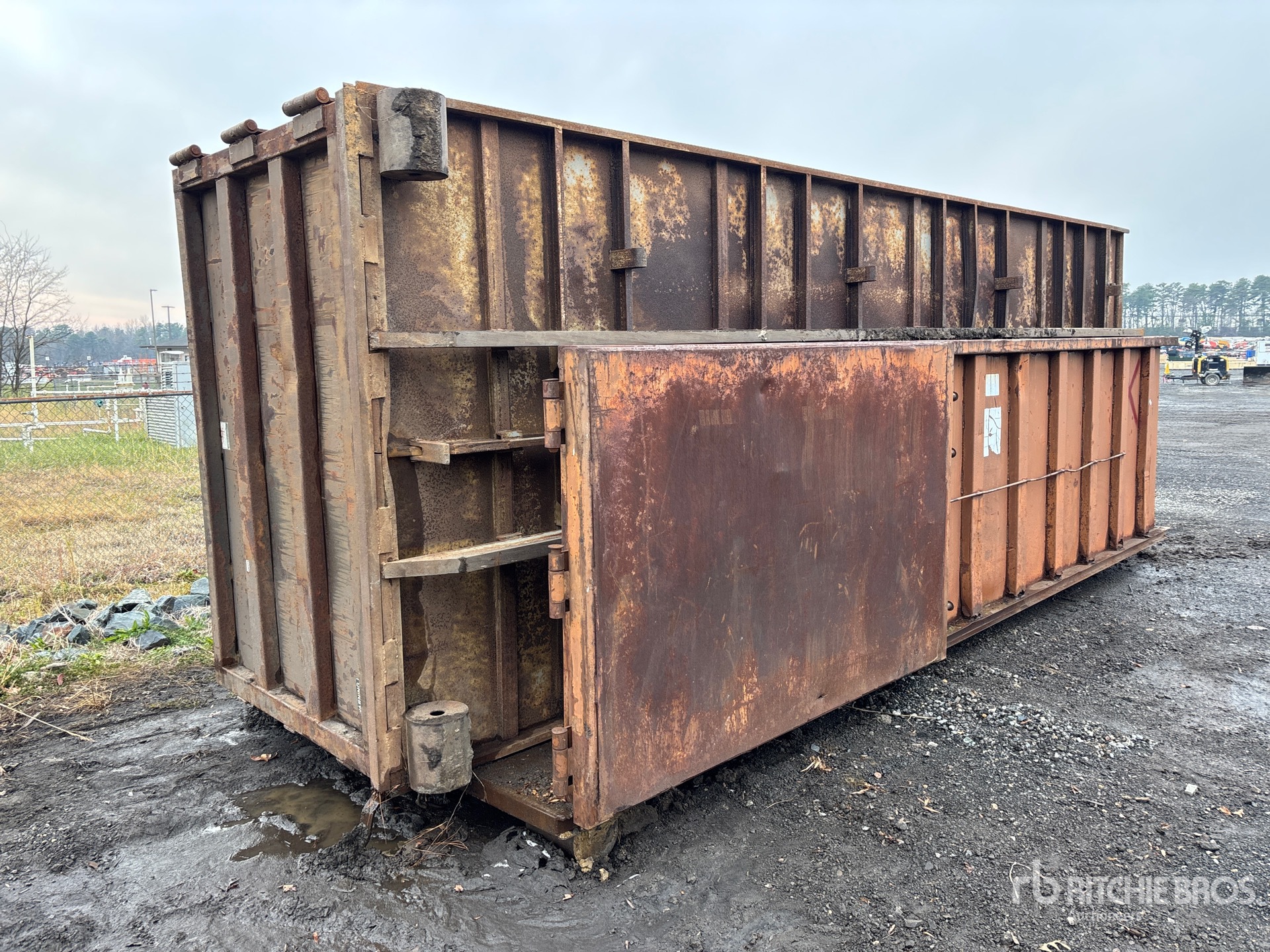 General Appearance with Bild, Ecke hinten rechts