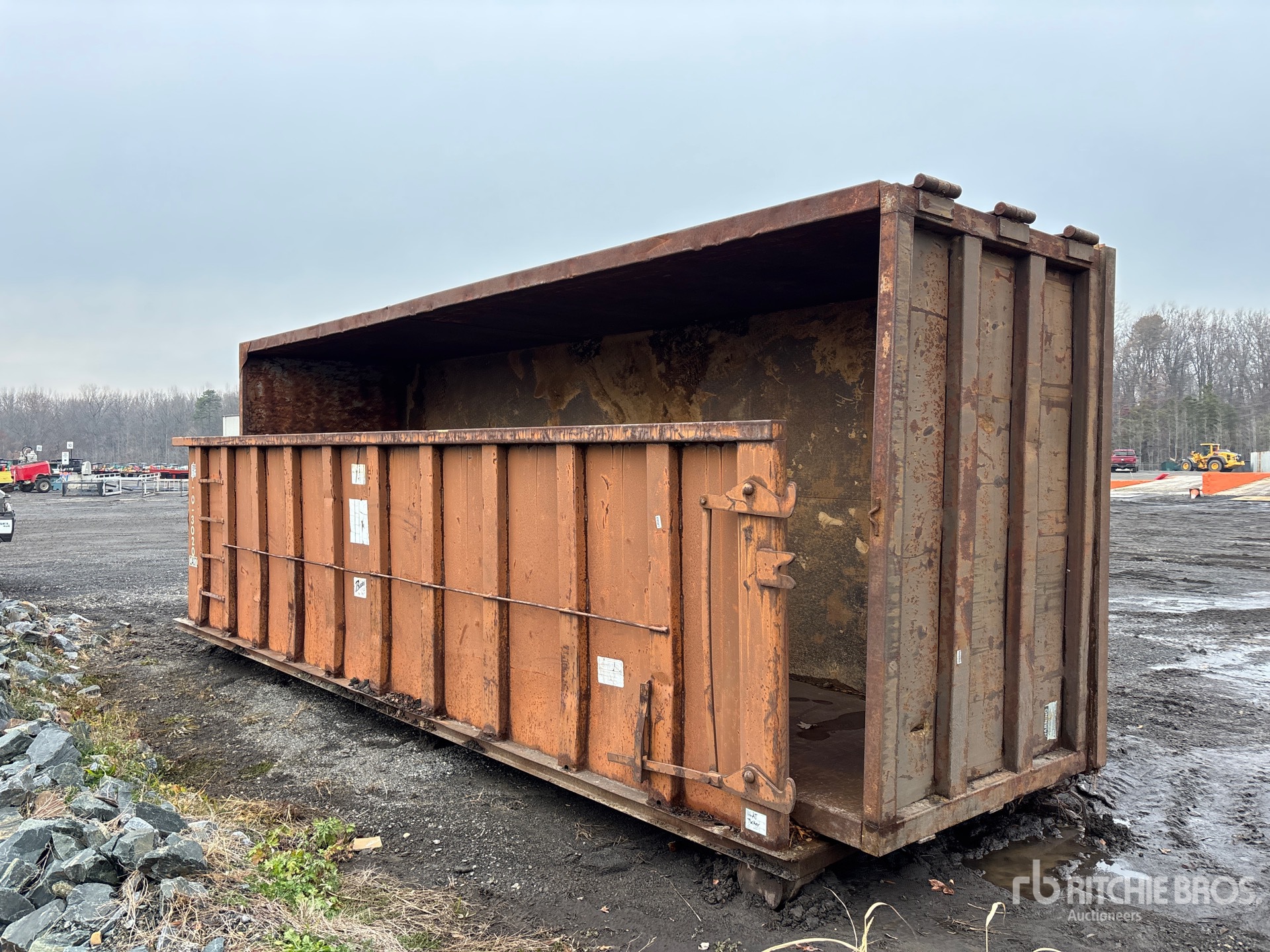 General Appearance with Bild, Ecke hinten links