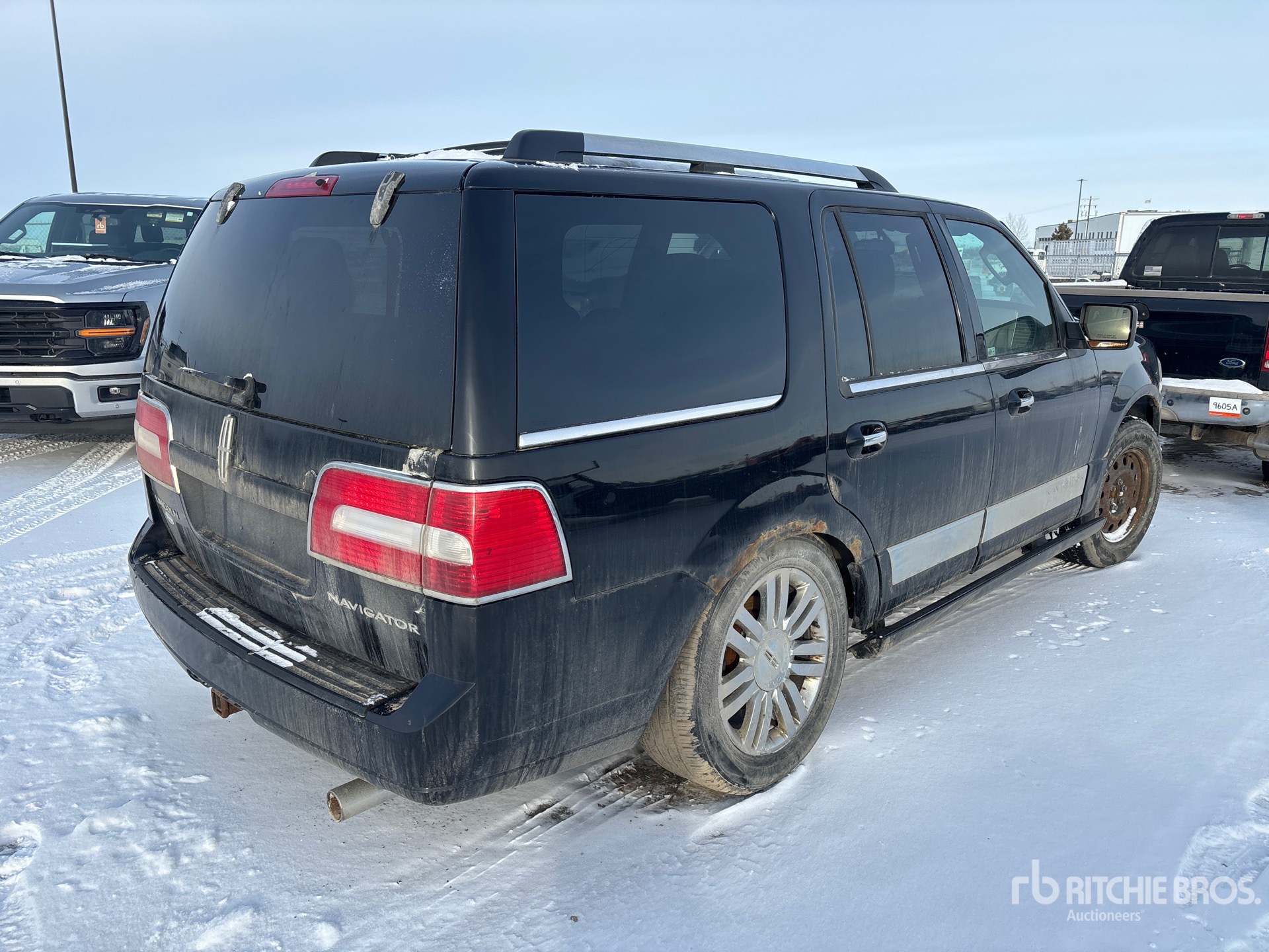 General Appearance with Imagen: esquina trasera derecha