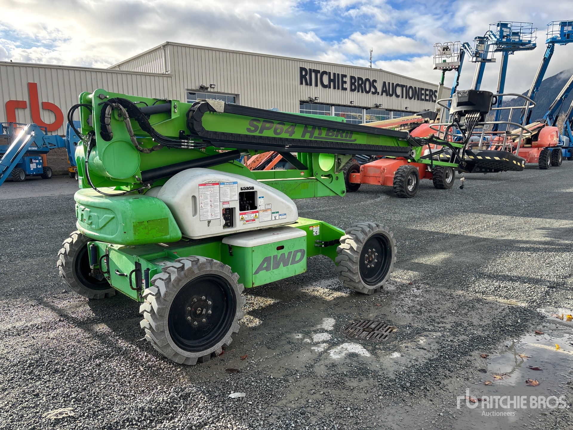 General Appearance with Picture, Right Rear Corner