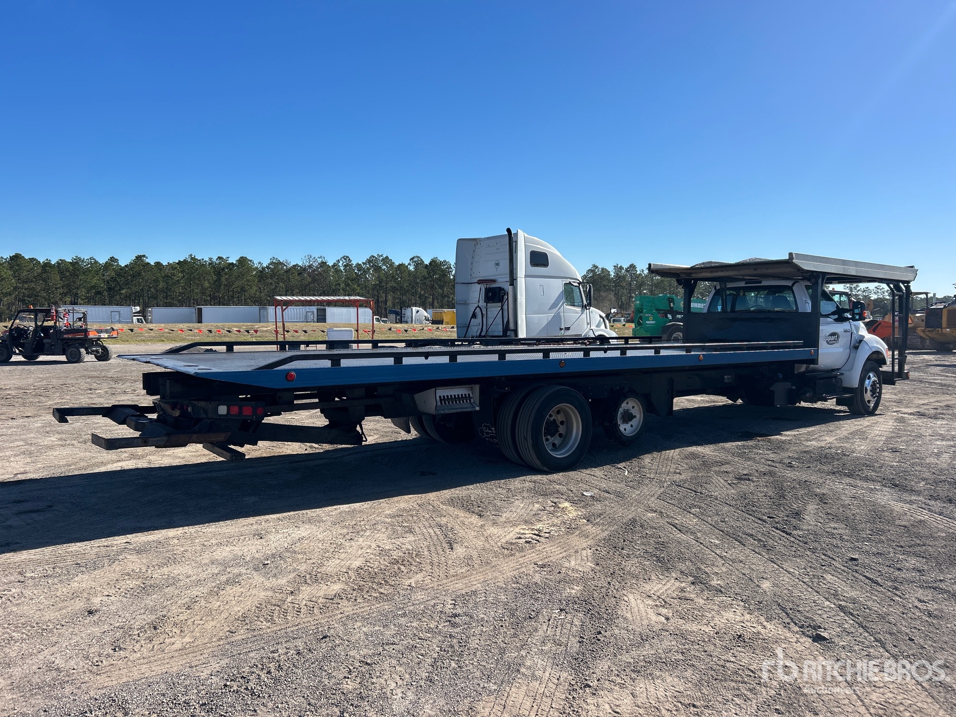 General Appearance with Imagen: esquina trasera derecha