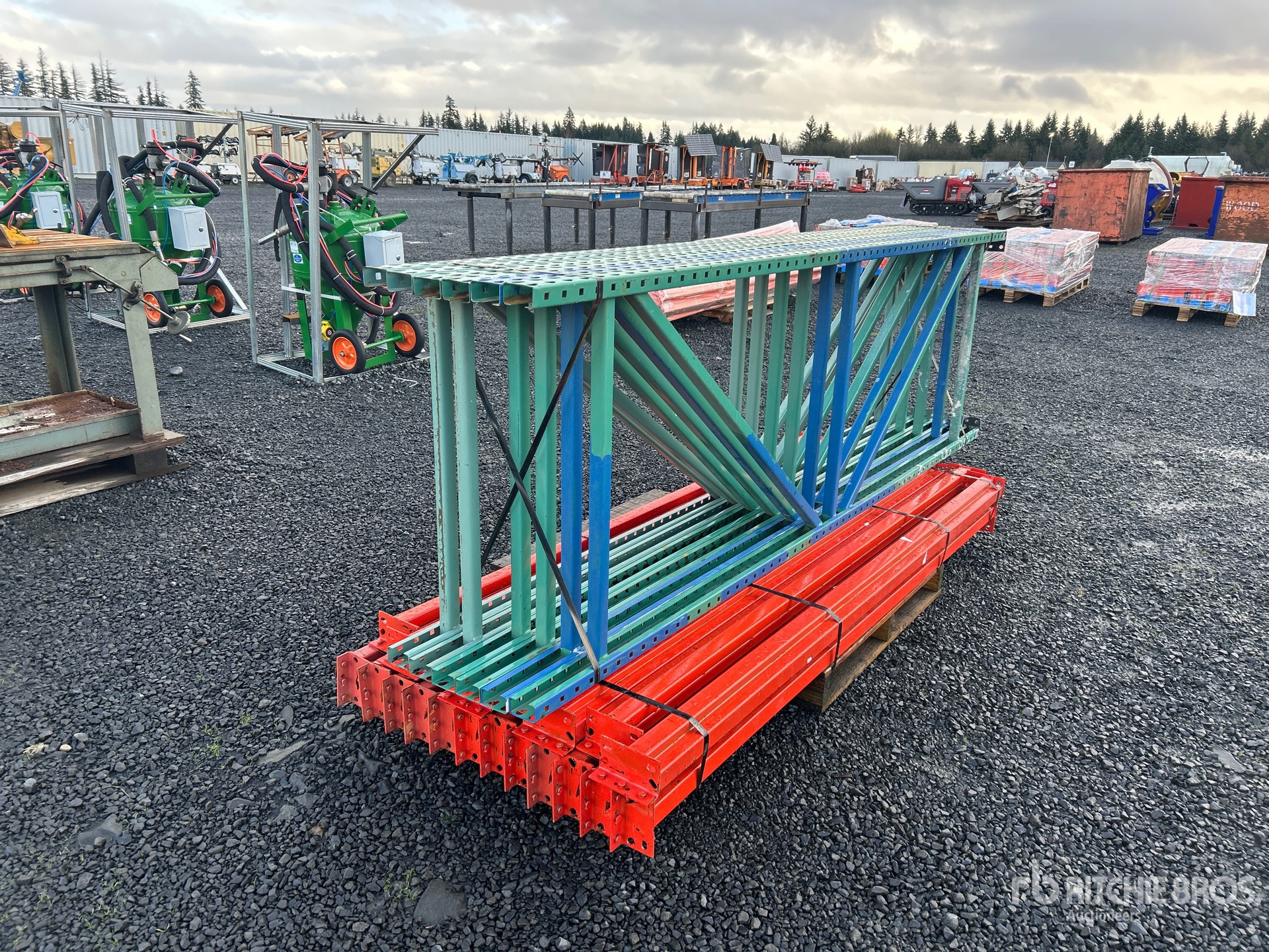 Aspect général with Image, coin arrière gauche