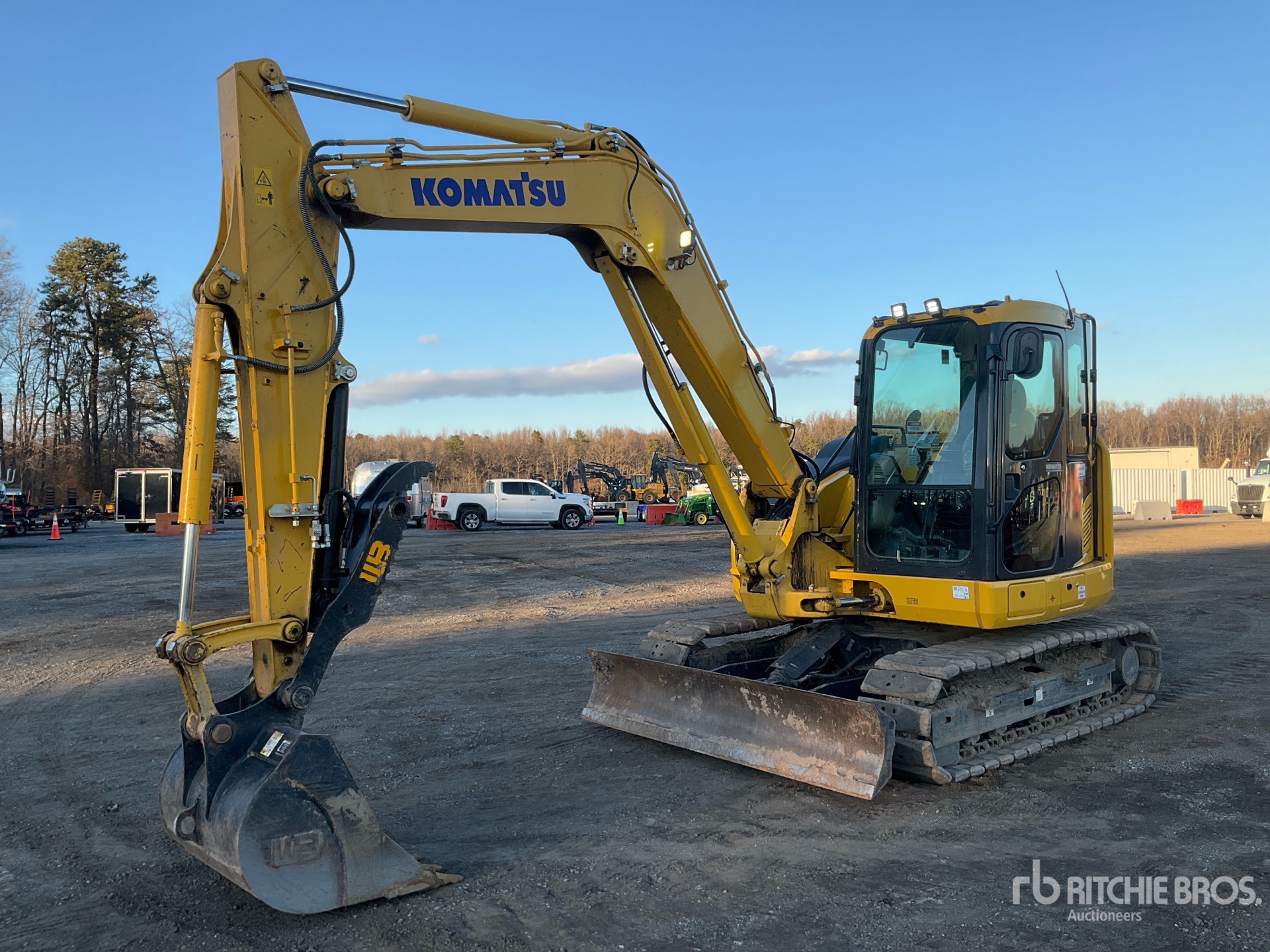 General Appearance with Picture, Left Front Corner