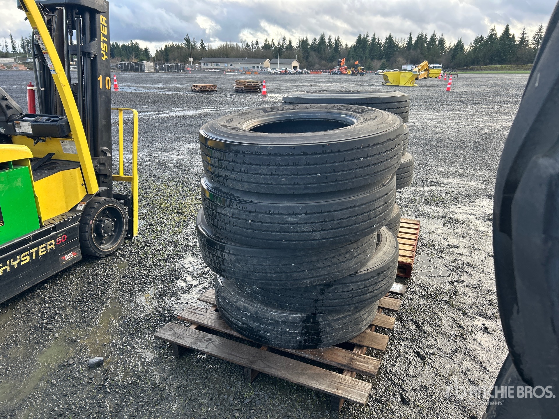 Aspect général with Image, coin avant droit