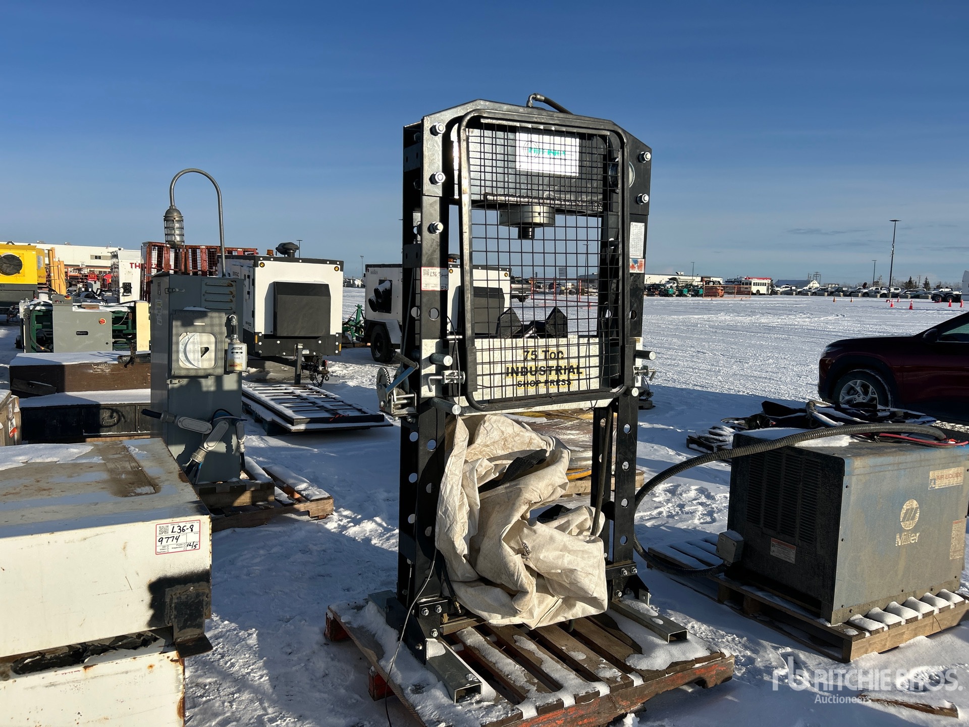 General Appearance with Picture, Right Front Corner