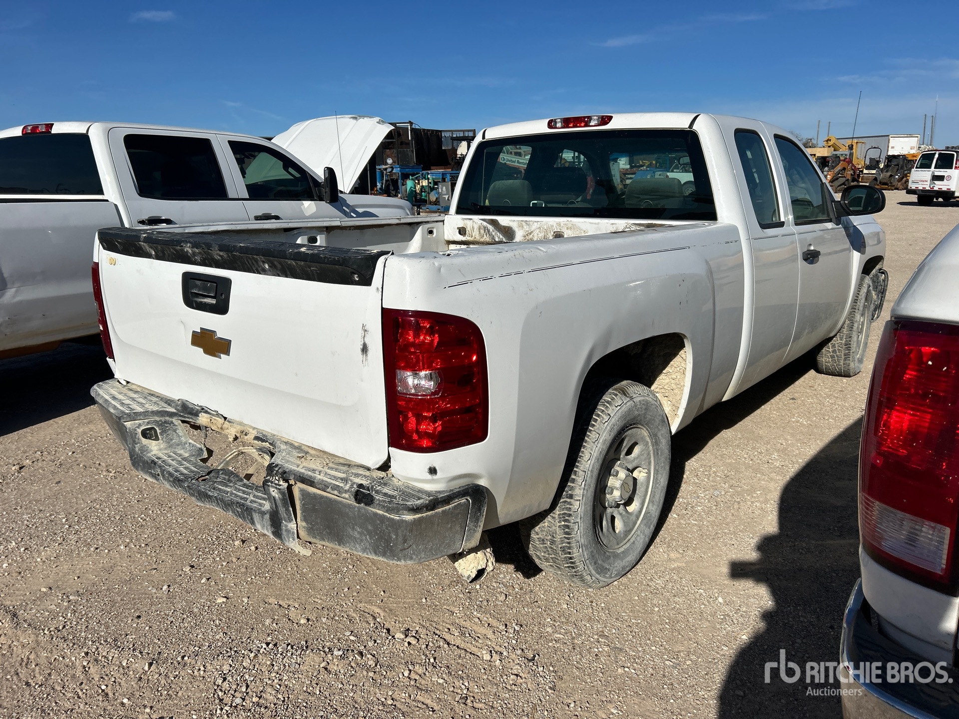 General Appearance with Picture, Right Rear Corner