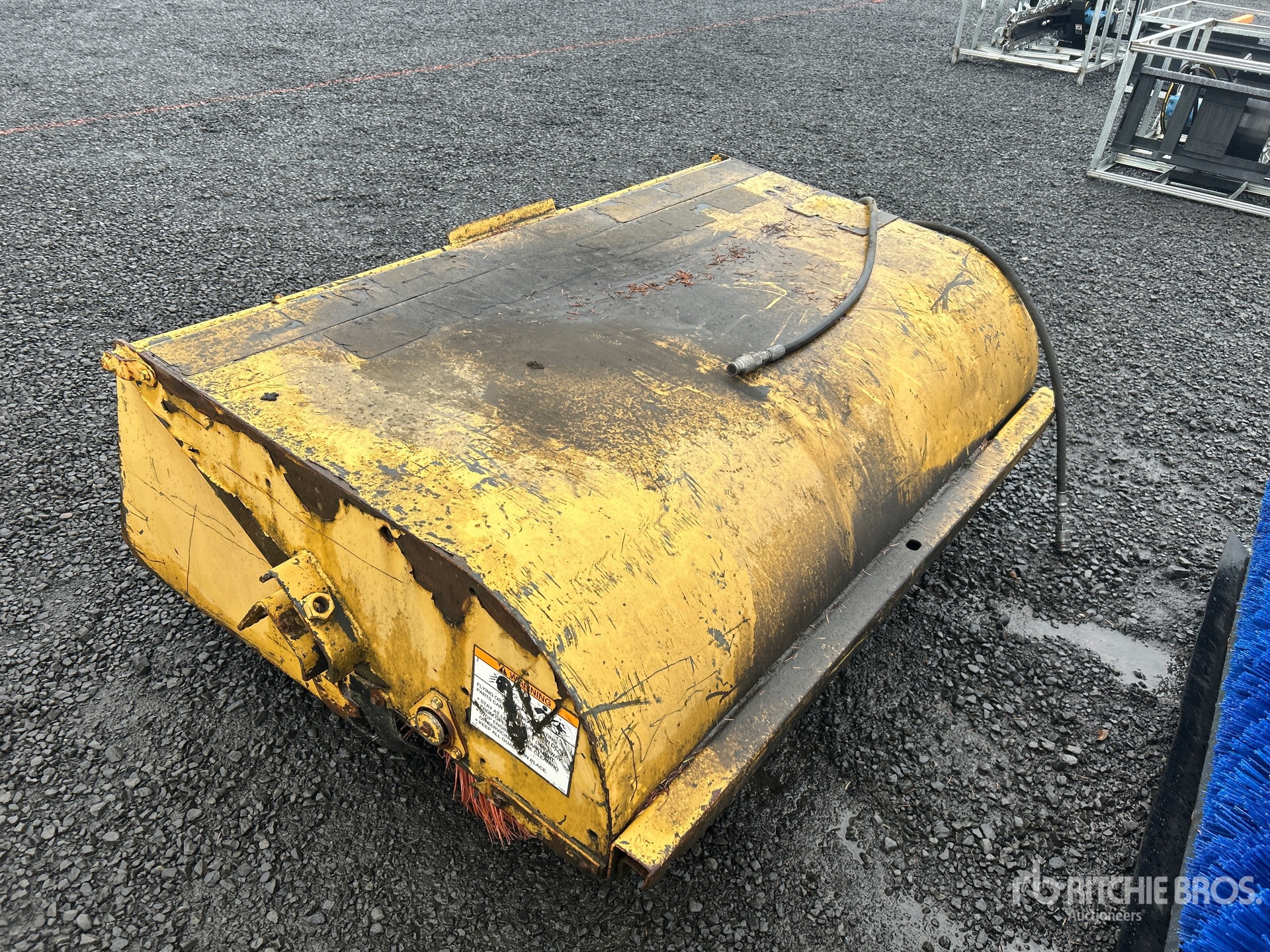 Aspect général with Image, coin avant droit