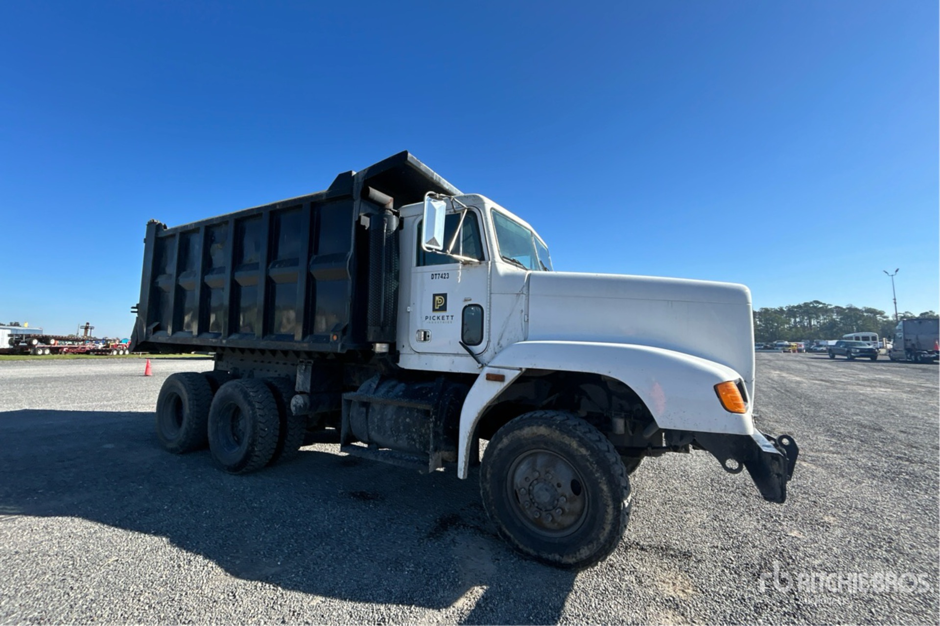 General Appearance with Imagen: esquina delantera derecha