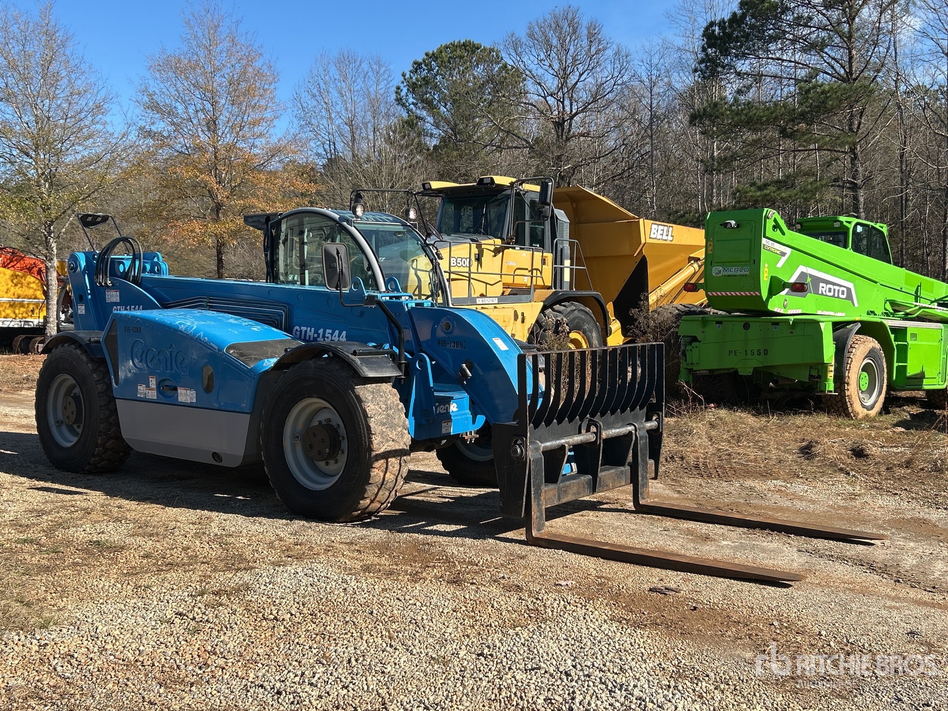 Aspect général with Image, coin avant droit