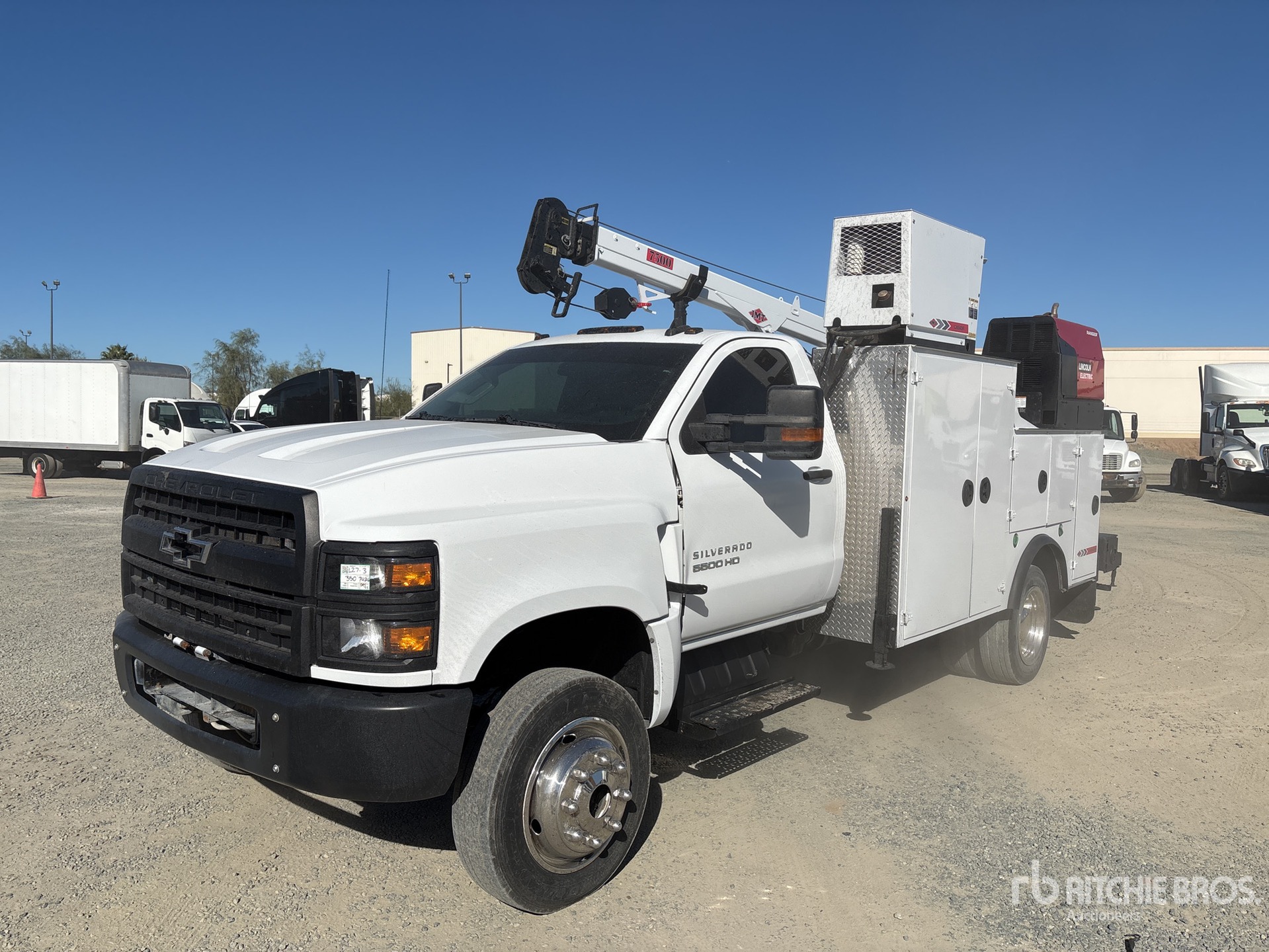 General Appearance with Bild, Ecke vorne links