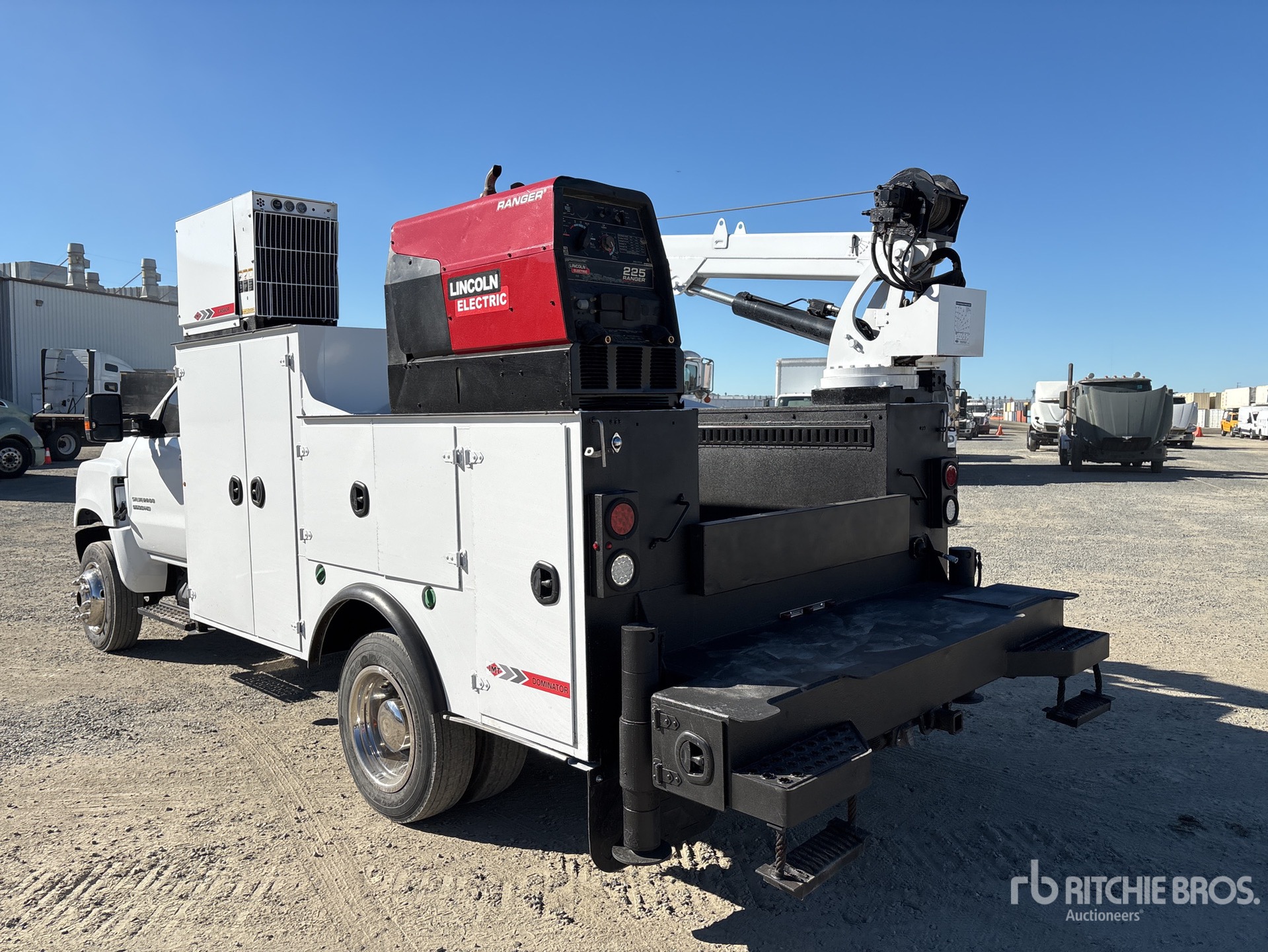 General Appearance with Bild, Ecke hinten links