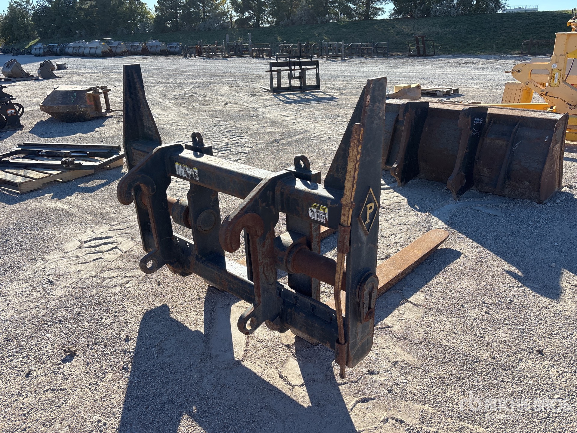 Aspect général with Image, coin arrière droit