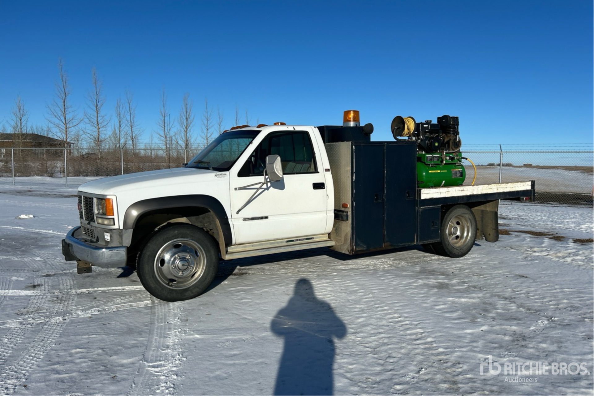 General Appearance with Picture, Left Front Corner