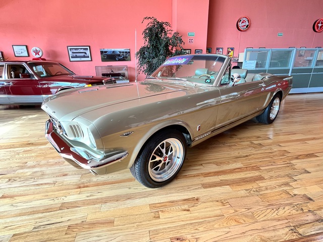 1966 Ford Mustang Automovil / Automobile