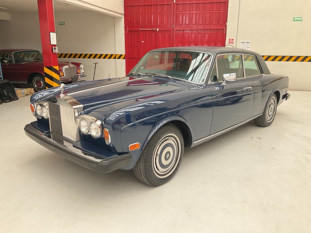 1975 Rolls Royce Corniche Automovil / Automobile