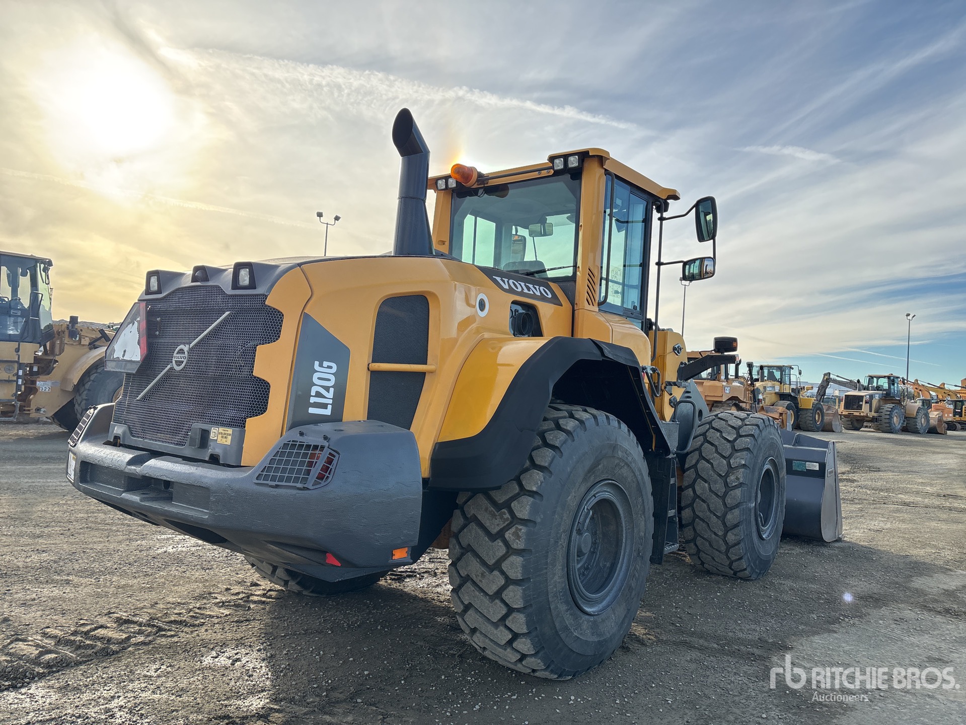 General Appearance with Imagen: esquina trasera derecha