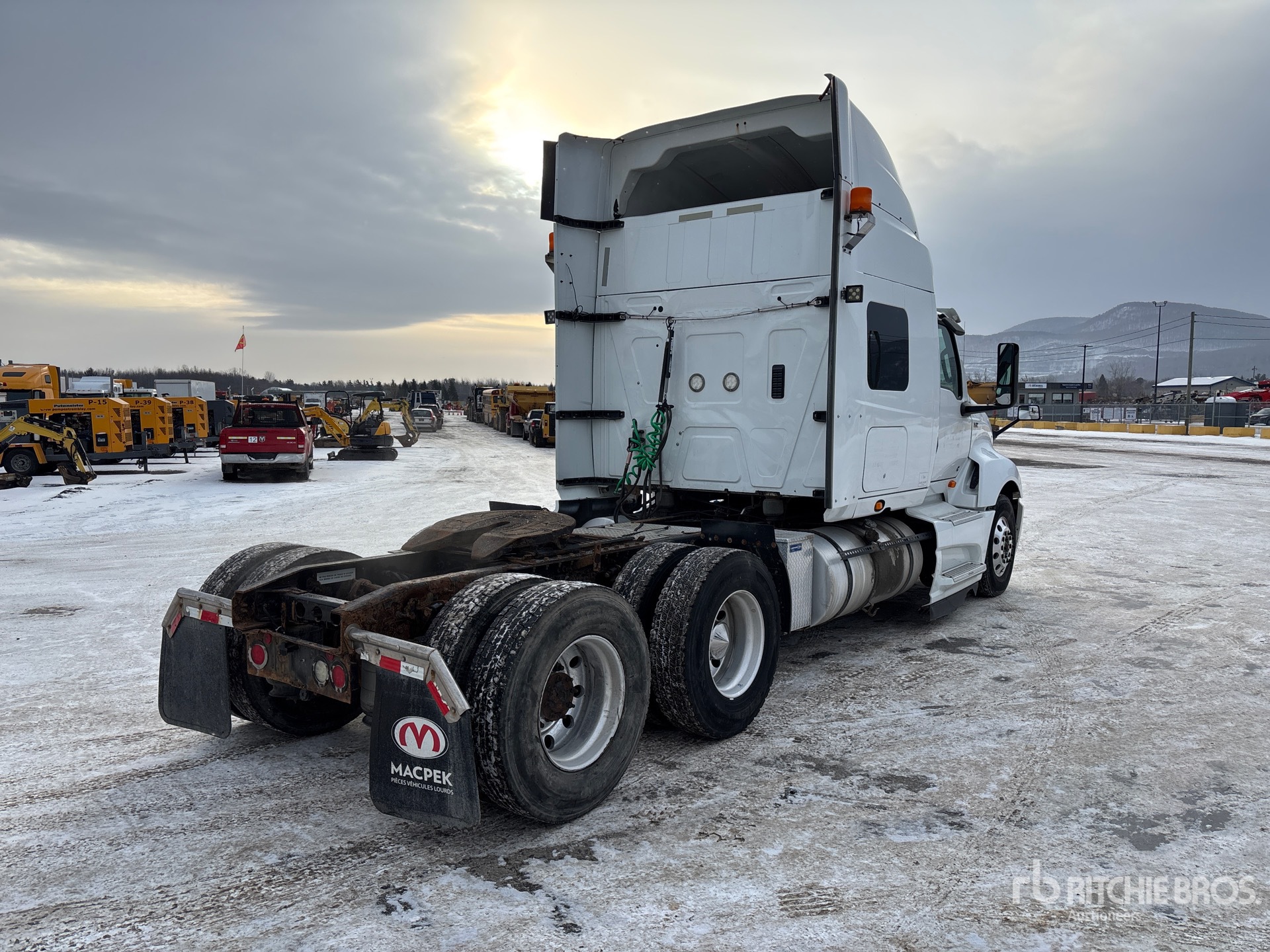 General Appearance with Picture, Right Rear Corner