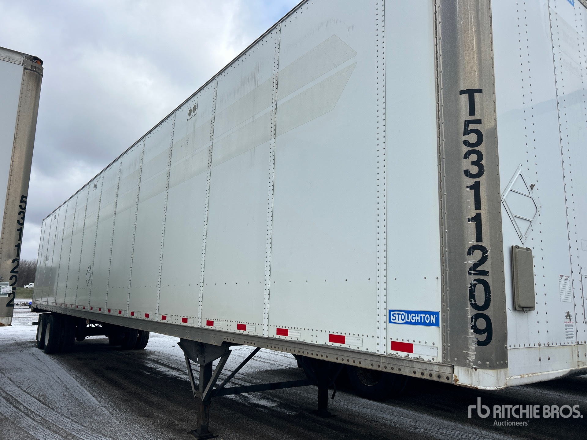 General Appearance with Image, coin avant droit