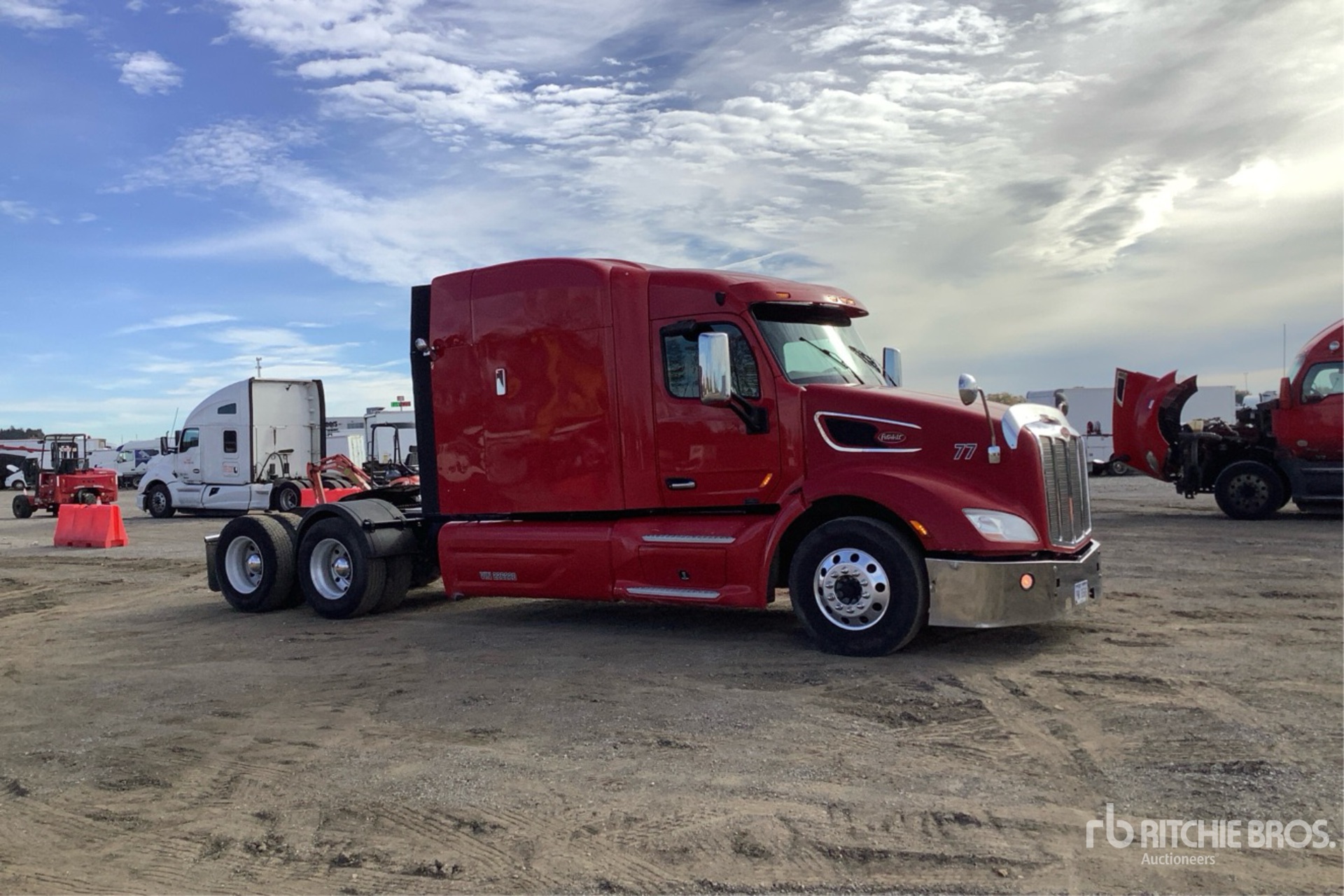 General Appearance with Picture, Right Front Corner