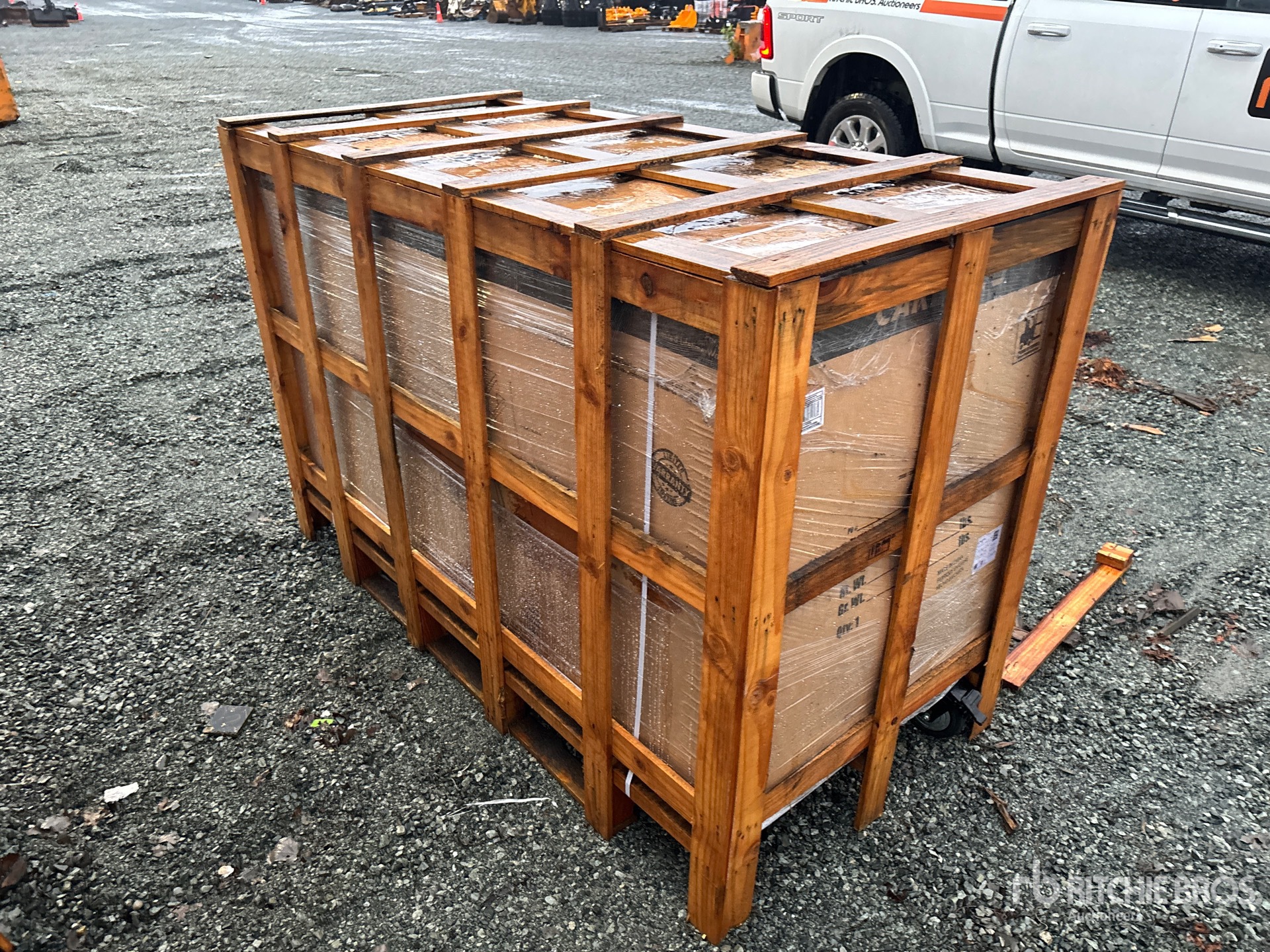 General Appearance with Picture, Right Rear Corner