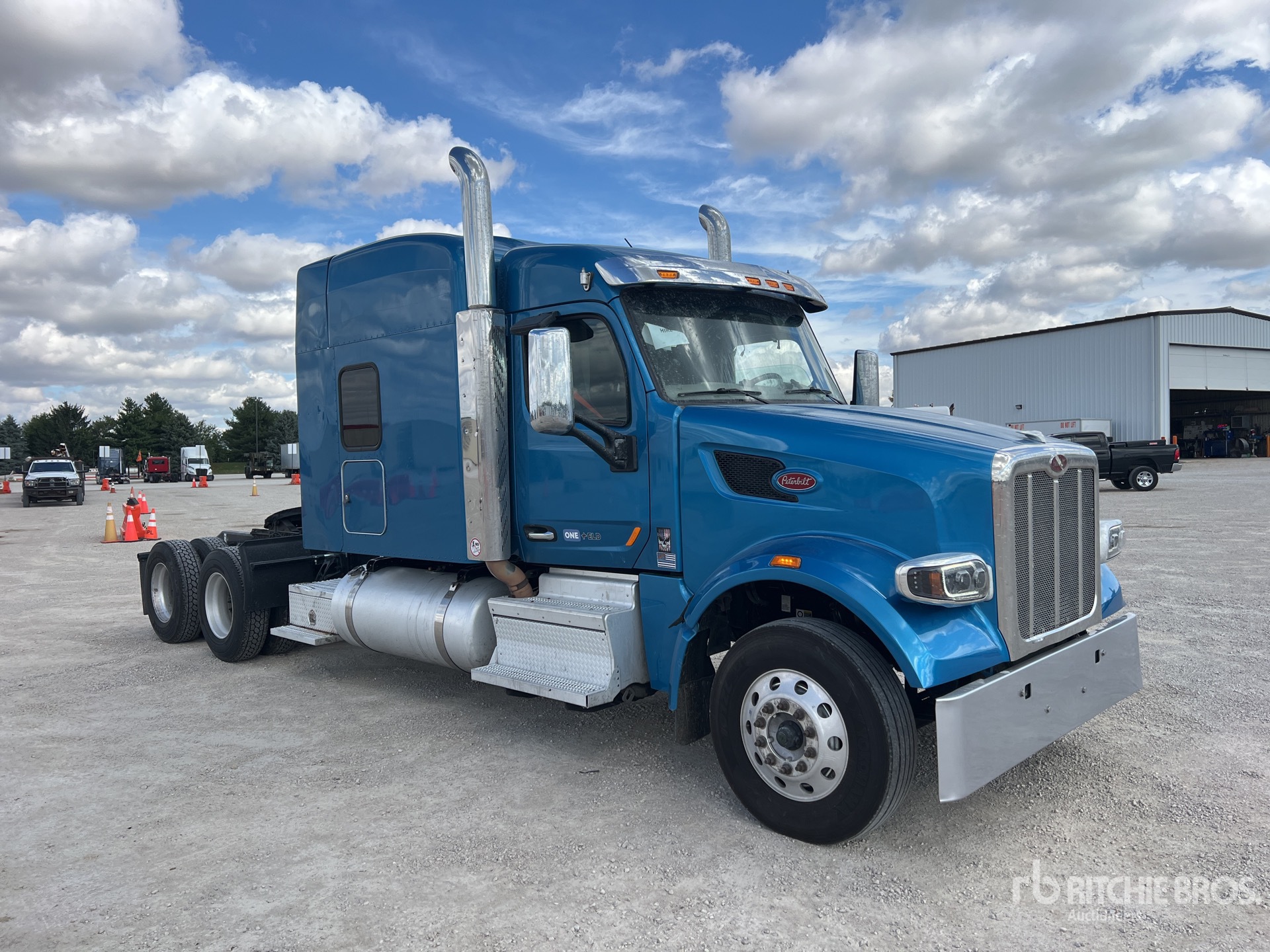 General Appearance with Picture, Right Front Corner