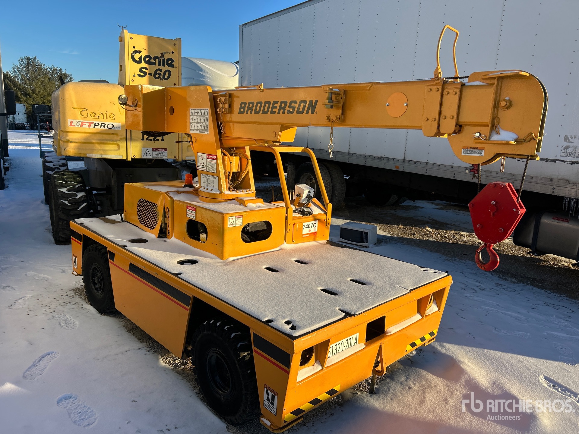 General Appearance with Foto, angolo anteriore destro