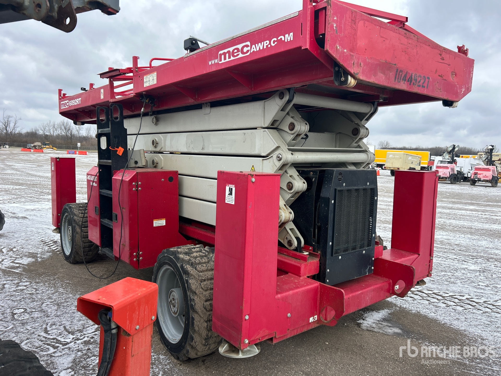 General Appearance with Imagen: esquina delantera derecha