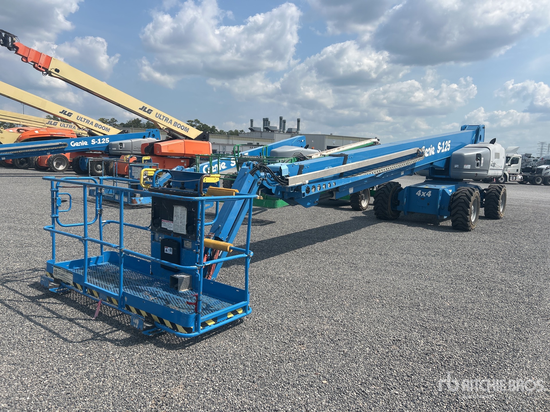 Aspect général with Image, coin avant gauche