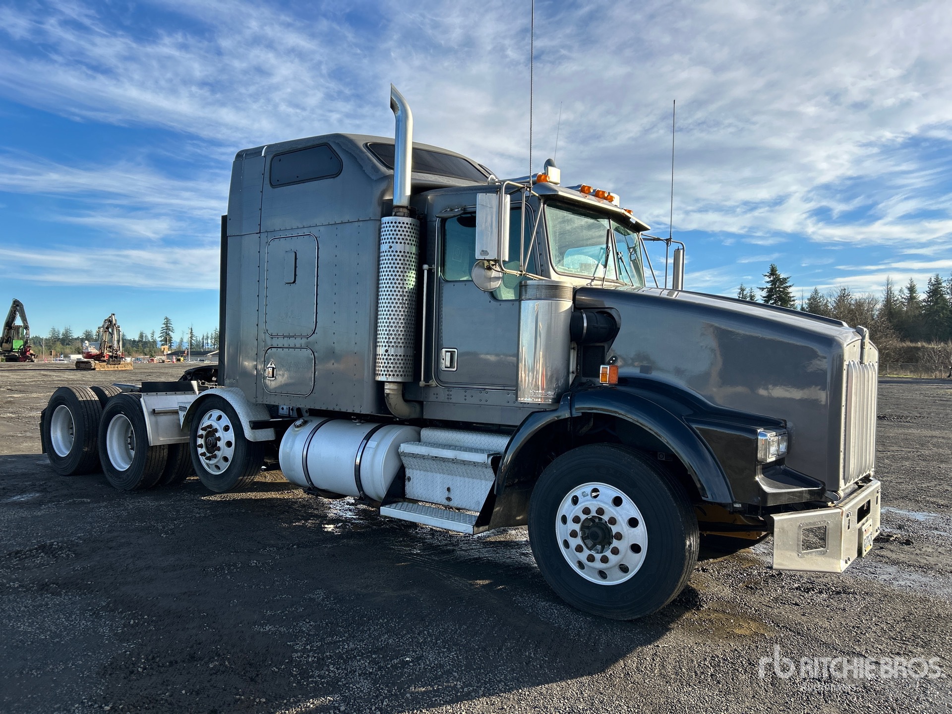 General Appearance with Image, coin avant droit