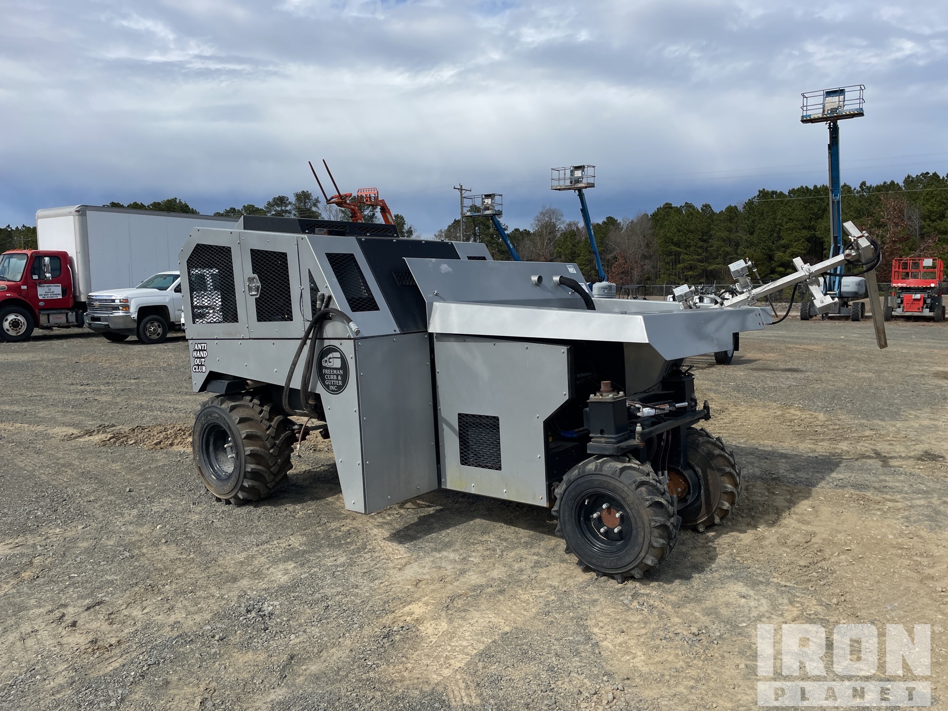 General Appearance with Picture, Right Front Corner