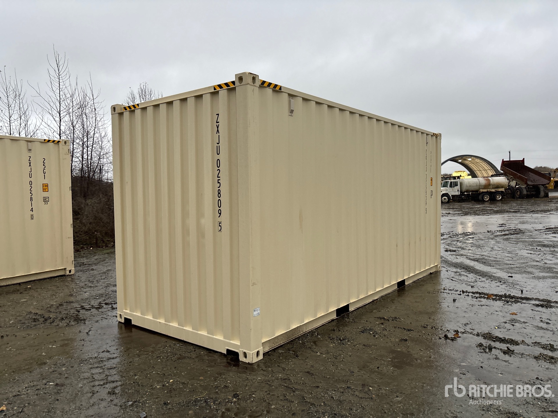 General Appearance with Picture, Right Rear Corner