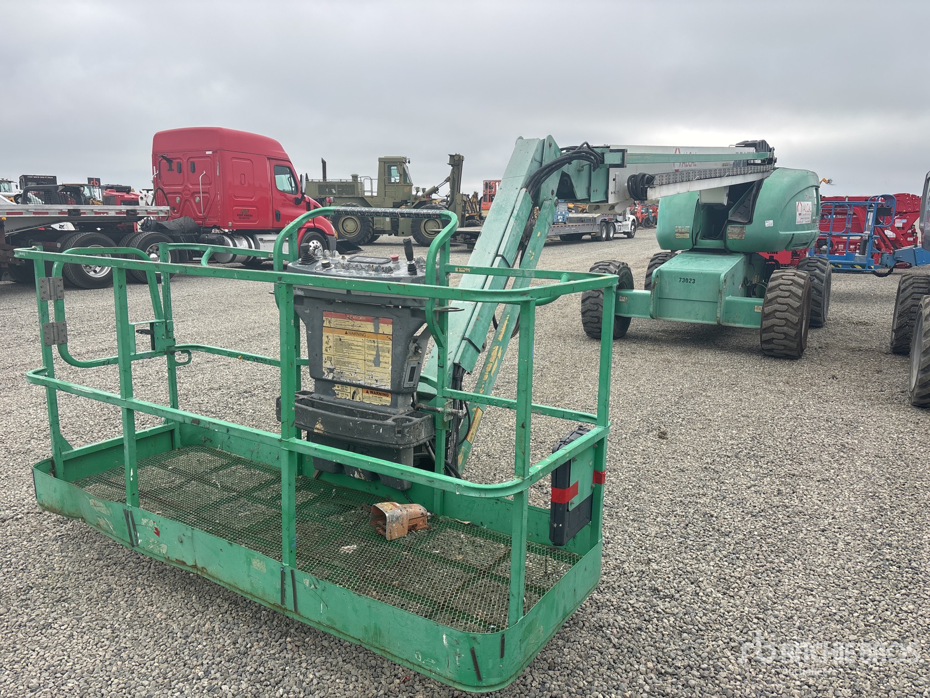 General Appearance with Picture, Left Front Corner