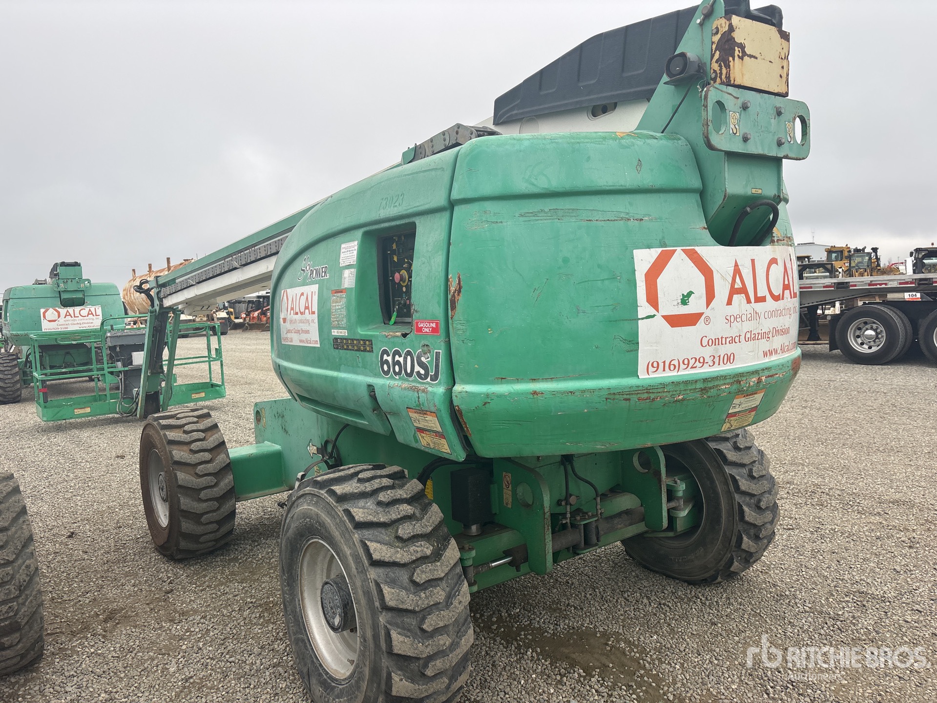 General Appearance with Picture, Left Rear Corner