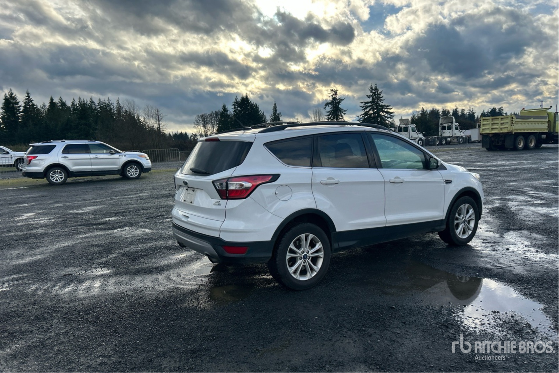 General Appearance with Picture, Right Rear Corner