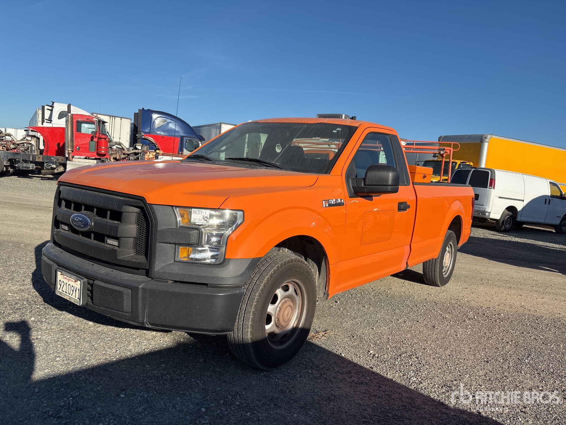 General Appearance with Foto, angolo anteriore sinistro