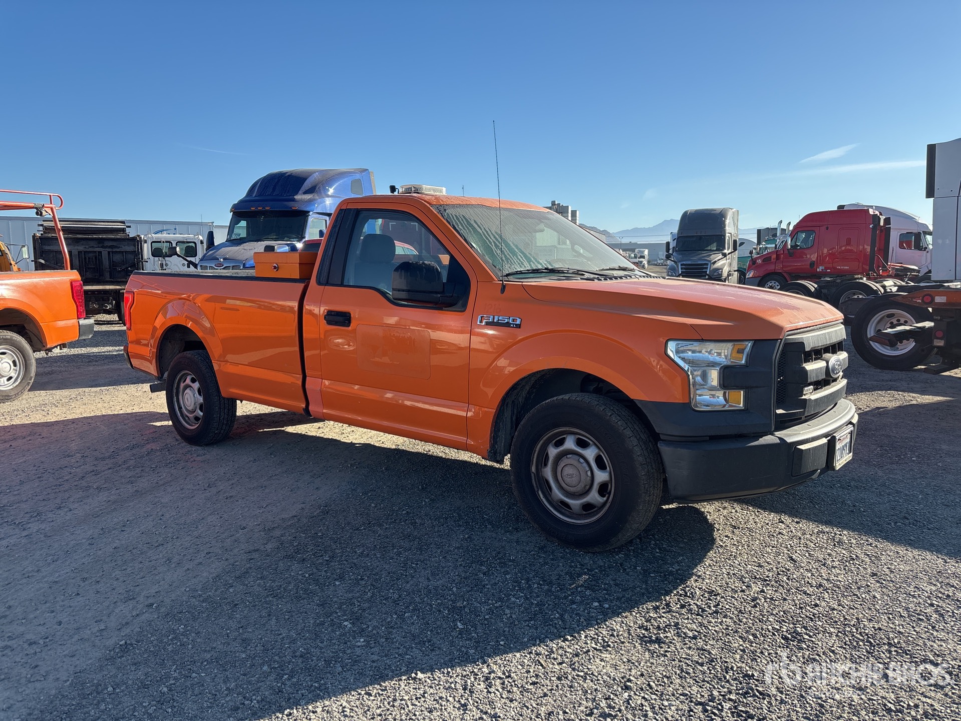 General Appearance with Foto, angolo anteriore destro