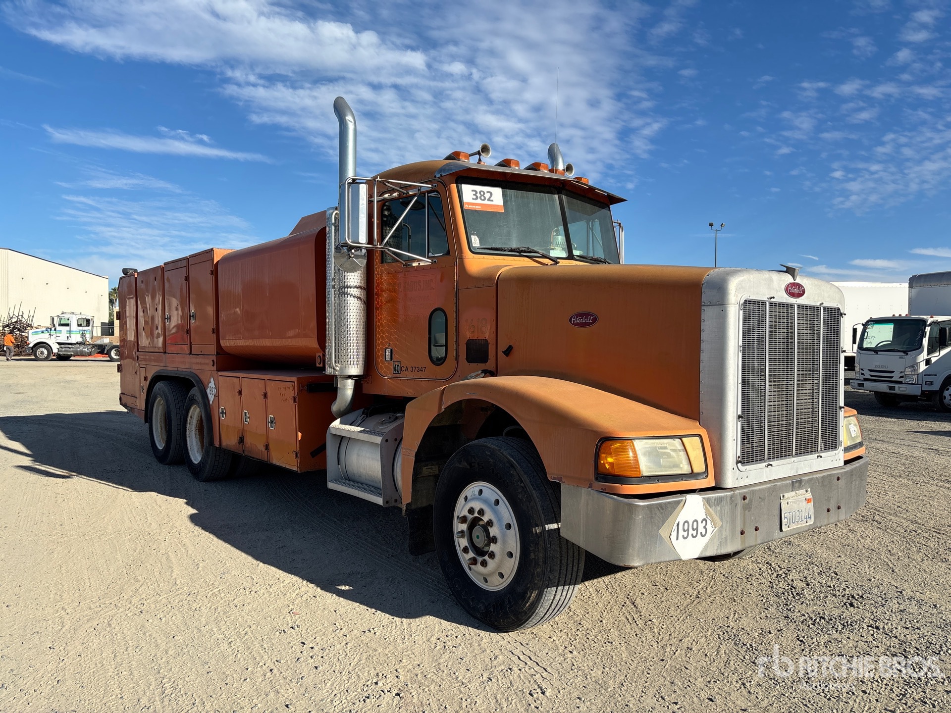 General Appearance with Foto, angolo anteriore destro