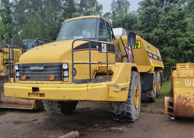 2001 Cat 740-WC Articulated Water Truck