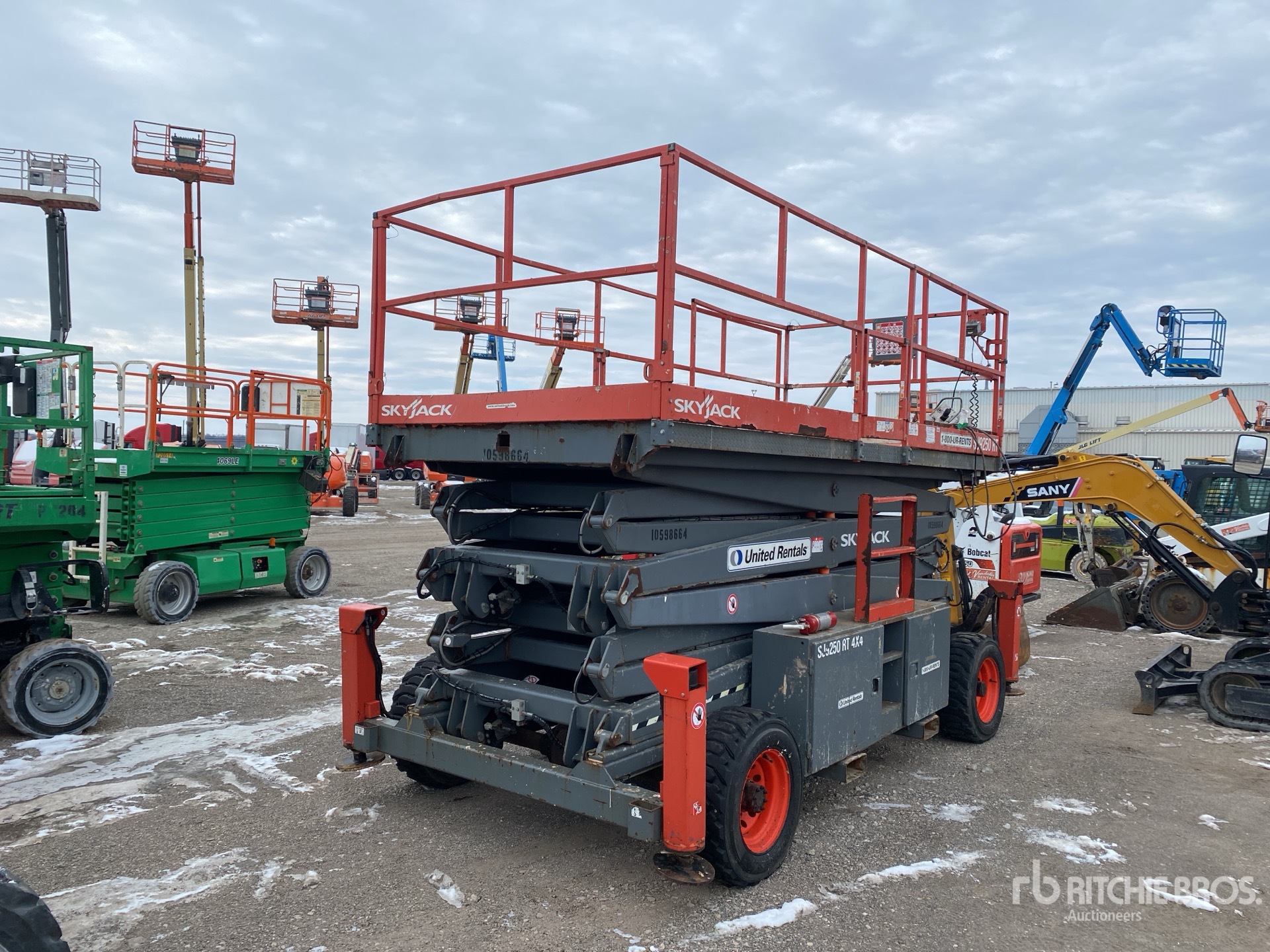 General Appearance with Picture, Right Rear Corner