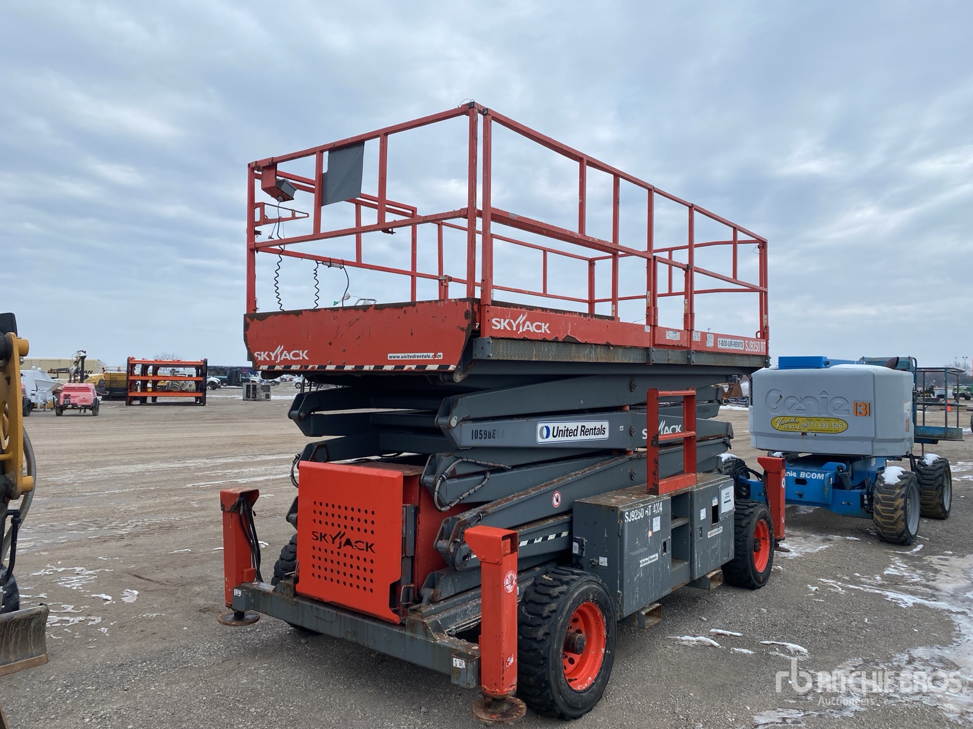 General Appearance with Picture, Left Front Corner