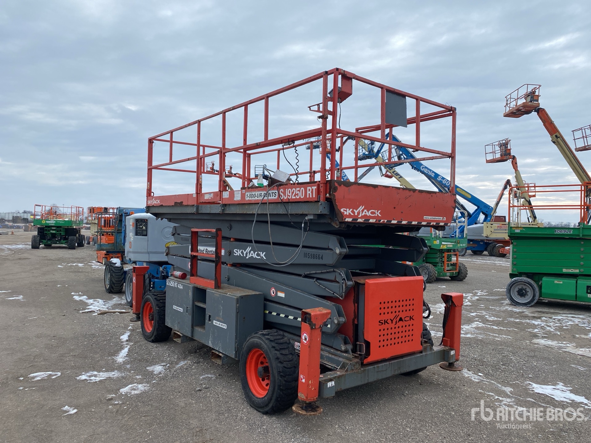 General Appearance with Picture, Right Front Corner