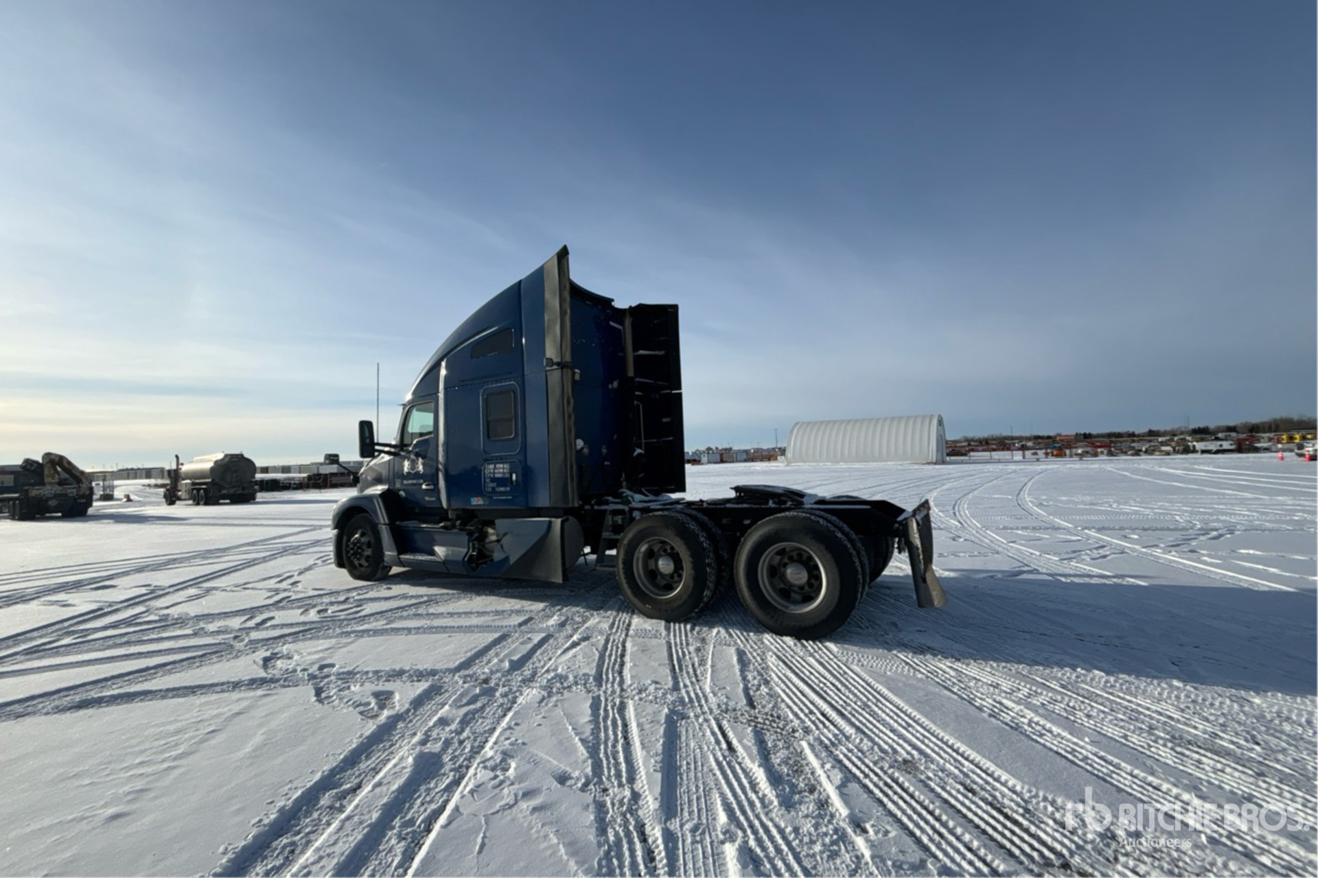 General Appearance with Picture, Left Rear Corner