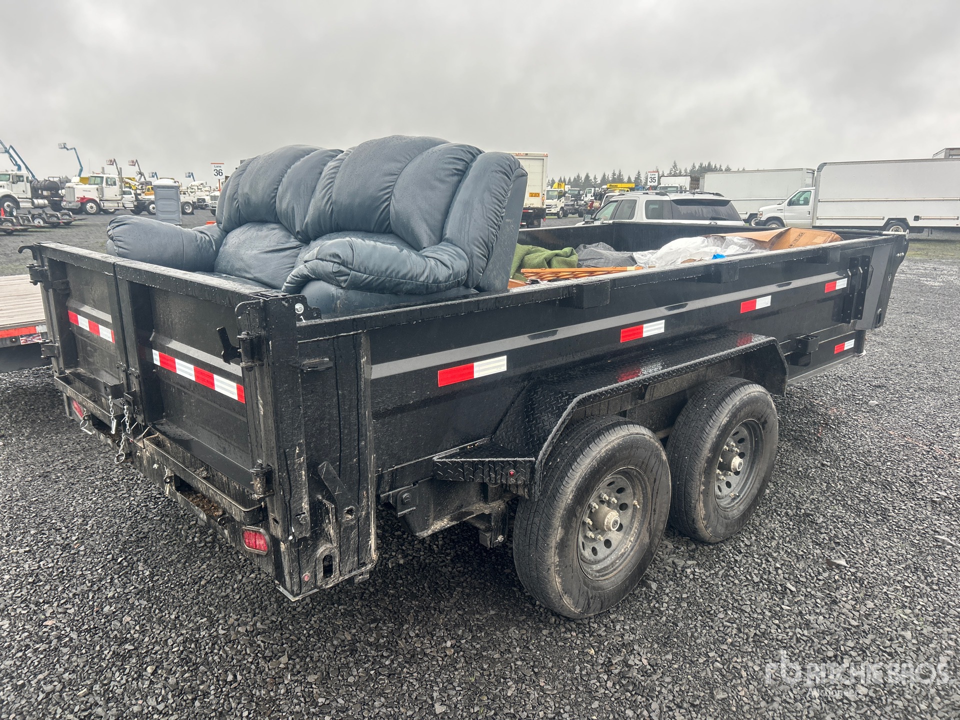 General Appearance with Picture, Right Rear Corner