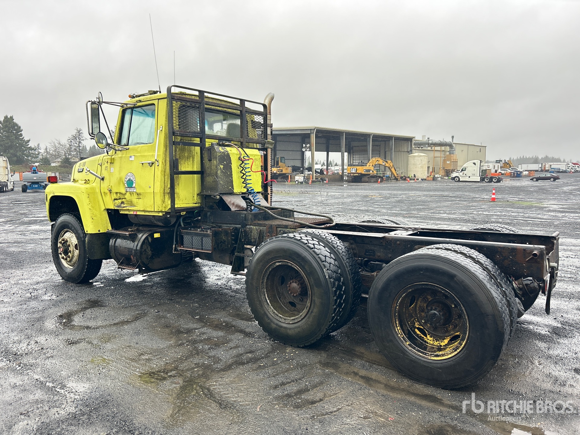 Aspect général with Image, coin arrière gauche